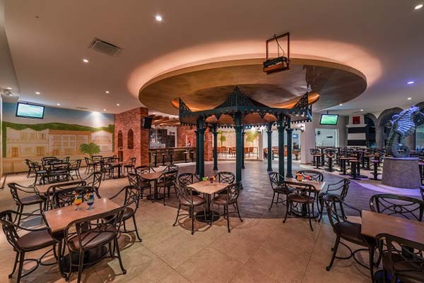 Restaurant - Crown Paradise Club Puerto Vallarta - All Inclusive - Mexico